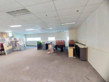 Di kan Ruang Kantor Di Springhill Office Tower 121 M²