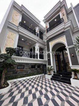Rumah Baru Design Klasik Mewah di Jagakarsa