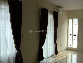 Rumah huk greenlake city