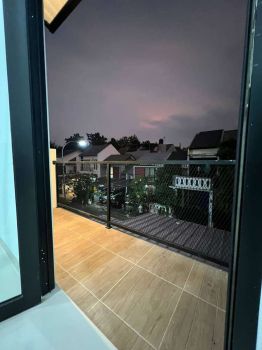 SEWA CERDAS RUMAH BARU CIBUBUR DEKAT LRT