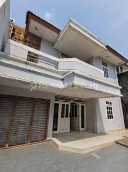 Rumah Janur Indah 220m² Termurah