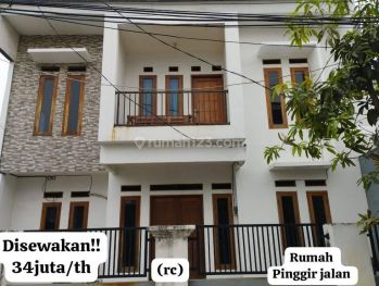 Rumah Gagah Cocok Untuk Keluarga di Pejuang Siap Huni 72880 Rc
