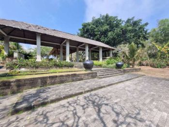 5,5 ha Puri Nyang Nyang Resort beach sunset cliff front beach front