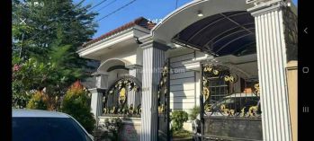 Di jual rmh mewah mepet masjid akbar surabaya