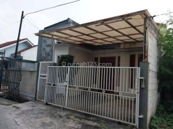Rumah Hook Kondisi Terbaik di Wahana Pondok Ungu 72727 Sn Mil
