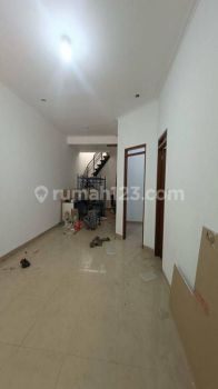 Rumah Bagus SHM - Sertifikat Hak Milik di Bojongloa Kidul