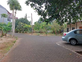 Tanah Kavling SHM Jarang Ada di Raffles Hills Cibubur