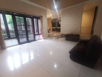 Ready To Move In! Rumah Hoek Super Bagus! Kota Baru Parahyangan, Bandung