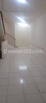 Chandra Disewa Ruko Uk 4x21m Cocok Usaha di Jelambar