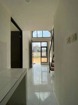 Cipayung rumah murah Dekat stasiun Depok Lama 2 Lantai mezanine