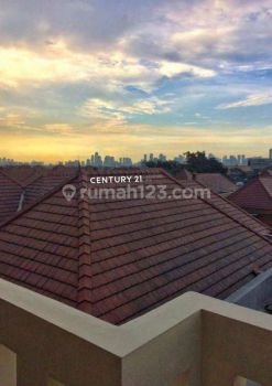 Rumah Bagus Townhouse Eksklusif Pejaten Barat Jakarta Selatan