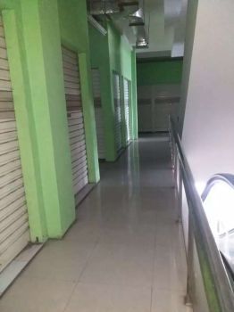 Dijual gudang perbelanjaan siap huni