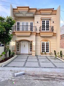 RUMAH ASRI DAN NYAMAN DEKAT PINTU TOL