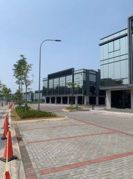 SEWA RUKO DI PIK 2 UKURAN 4.5X15 OSAKA BOULEVARD 3 LANTAI TERMURAH