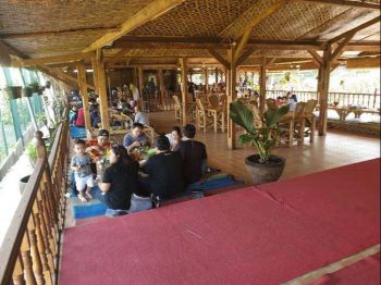 Dijual Rumah Makan Legend Dan Masih Aktif di Parongpong Omzet bagus