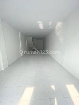 Dhyana Ruko Full Renovasi Uk 4x17m di Jalan Raya Jelambar