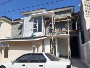 RUMAH BARU MINIMALIS indent di Cikutra bisa costume