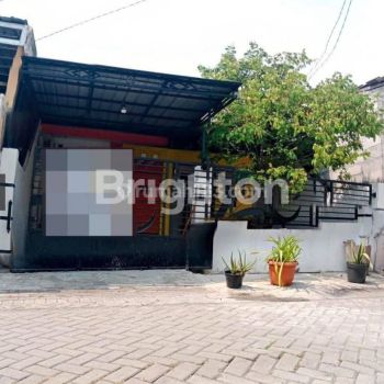 PERUMAHAN OMA GREENLAND MENGANTI