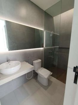 Jemursari tenggilis ubaya petra Margorejo ahmad yani rungkut nginden