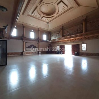 Ruko Untuk Kantor 2 It Area Kota, Jogja Tengah Parkir Luas