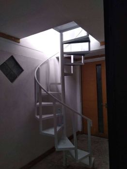 Murah Strategis Disewakan Ruko Jalan HR muhamad (bekas Bank).