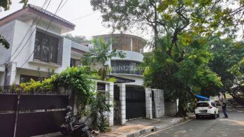 Rumah Cantik Menteng harga termurah