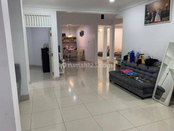 Dijual Cepat Rumah di Perum. Metland Menteng Semi Furnish 2 Lantai, Cakung Timur