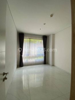 The Llyod Signature Alam Sutera, Murah, Dan Rapi