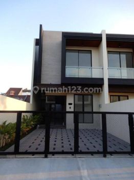 Rumah Metland Puri Cluster Taman Gardenia