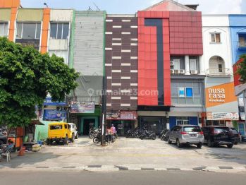 Ruko 4 Lantai Jalan Paus, Rawamangun, Jakarta Timur