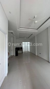 Rumah 3 Lantai Siap Huni Di Kelapa Gading Jakarta Utara