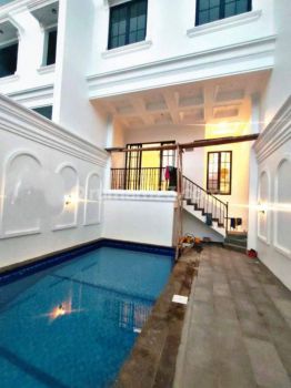 Rumah Bagus 3 lt Private pool & security dkt ke Tol Etty