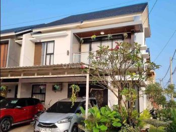 Rumah Siap Huni, 2 Lantai, Dekat Stasium, SHM