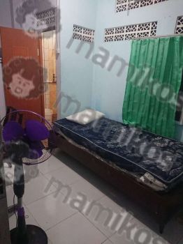 Kost Karyawan Putra Single