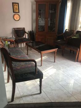 Rumah dua lantai murah di Metro Margahayu depan dekat KFC