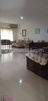 Rumah Siap Huni di MODERN HILL , Pondok Cabe