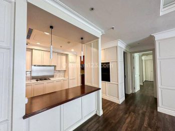 Apartemen Botanica 3 Kamar Tidur Furnished Bagus