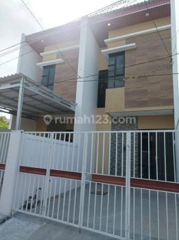 Rumah murah 2 lantai, 300 jutaan, rungkut