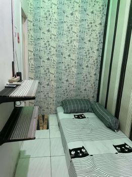 Rent Rumah Kosan: Kos murah jakbar