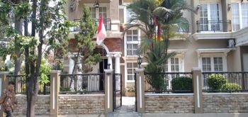 Dijual Cepat Rumah 2 LantaiDibawah NJOPPerum Royal ResidenceCakung.