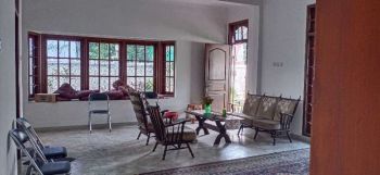 DI SEWAKAN Rumah Pejaten Pasar Minggu