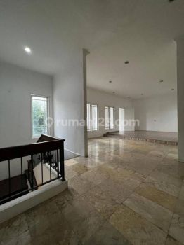 Rent Rumah: Rumah 2 Lantai