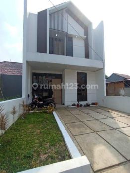 Rumah scandinavia halaman luas nempel jaksel dan tol