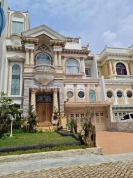 Dijual Rumah Venice Pik 12x30 Hadap Utara Kosongan Semi Furnish SHM