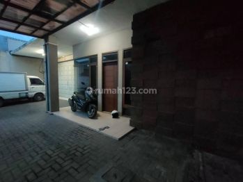 Gudang / Home Industri Taman Holis Indah 2