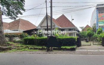 Rumah kolonial.daerah gunung - gunung Malang