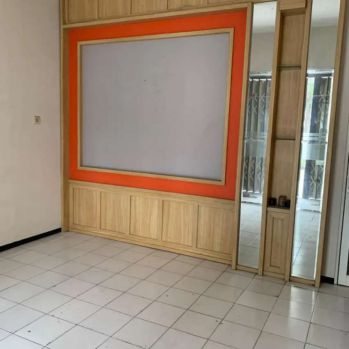 Ruko Pondok Chandra 3Lantai Siap Pakai