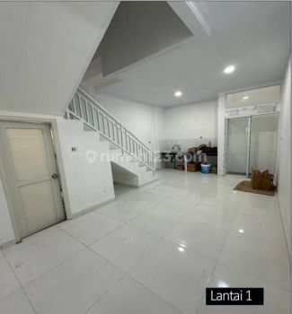 Dhyana Rumah Baru Uk 3.75x15.3m Jalan 2 Mobil Lega di Tanjung Duren