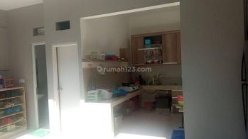 Rumah 2 Lantai Sudah Renovasi Semi Furnish Pantai Indah Kapuk 8x25