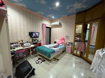 Dijual Rumah Kenari Bgm Ukuran 12x25 ada kolam renang